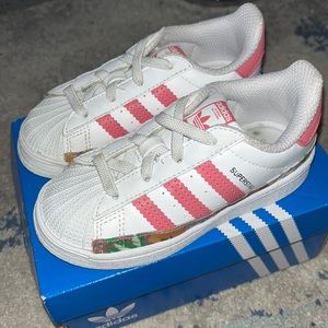 Adidas superstar